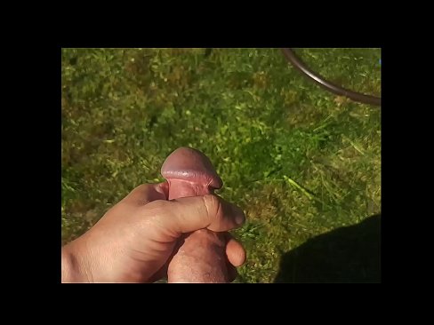 ❤️ Hottie beroa bere pussy arrosa izorratu egiten du eta udako lorategi batean squirt batekin esperma egiten du Porno ederra %eu.porngifmag.ruan ❌️