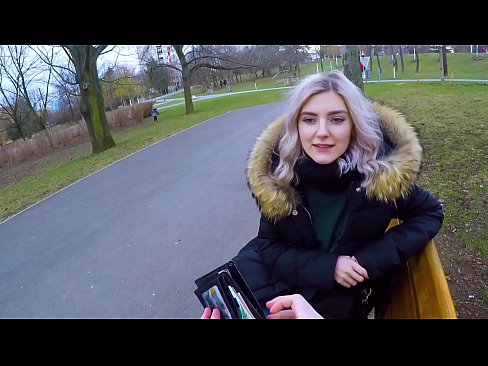 ❤️ Ezezagun baten esperma beroa irensten du diruaren truke - Eva Elfie-k parkean putz egin du Porno ederra %eu.porngifmag.ruan ❌️